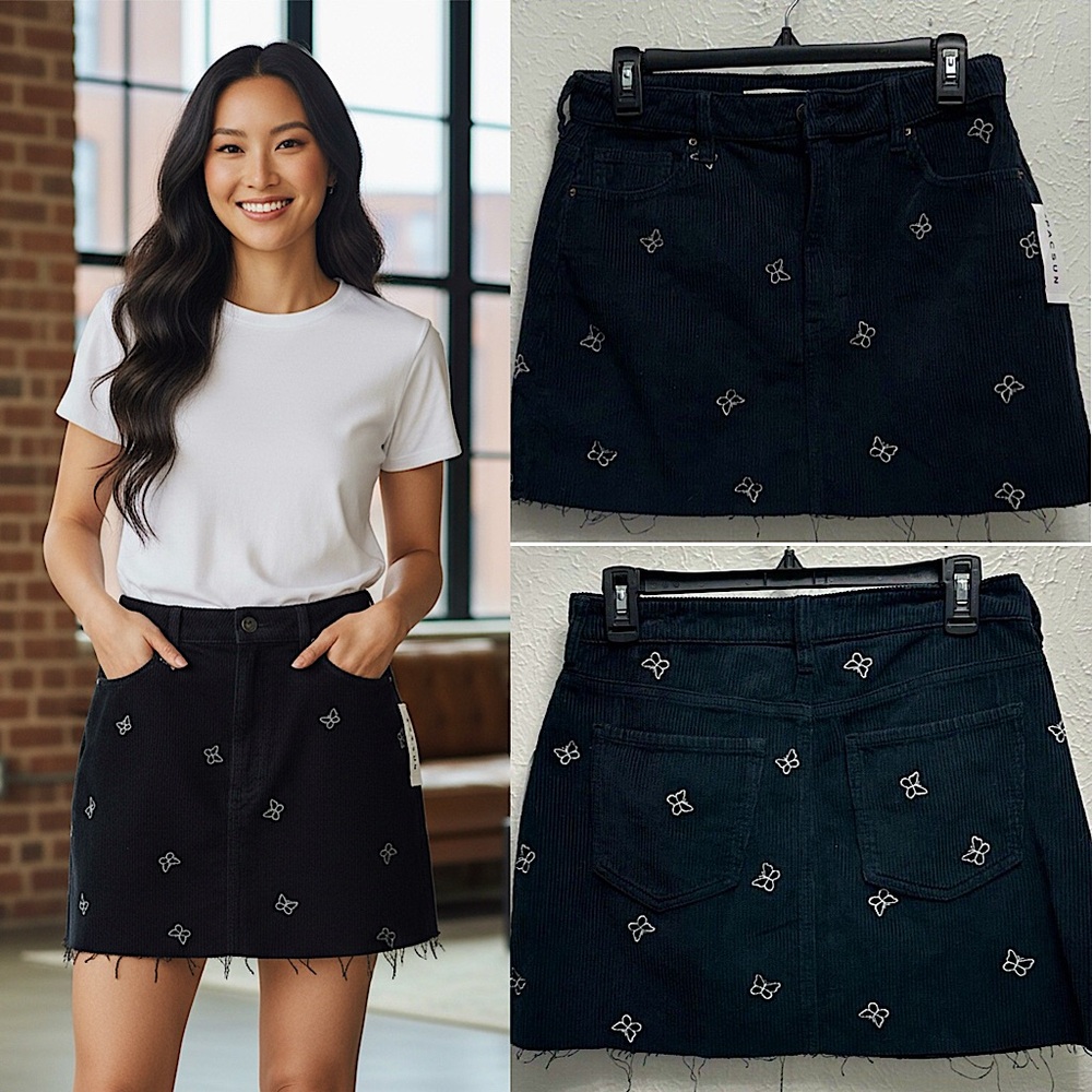 Pacsun Butterfly Corduroy Mini Skirt Size 28 Buttons Pockets Zipper